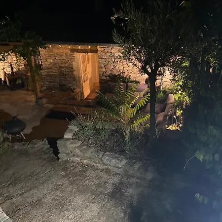 בית נופש Maison St Laurent *